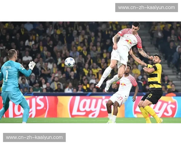 舍什科替补登场凌空绝平 曼联锋线轮换带来变数 舍什科替补登场凌空绝平 曼联锋线轮换带来变数